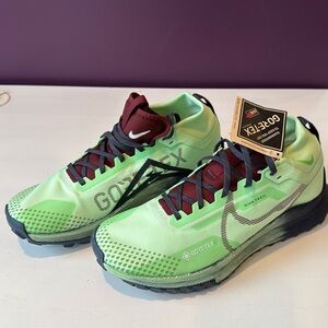 Nike React Pegasus Trail 4 GTX, Gore-Tex Men’s 10 / Women’s 11.5